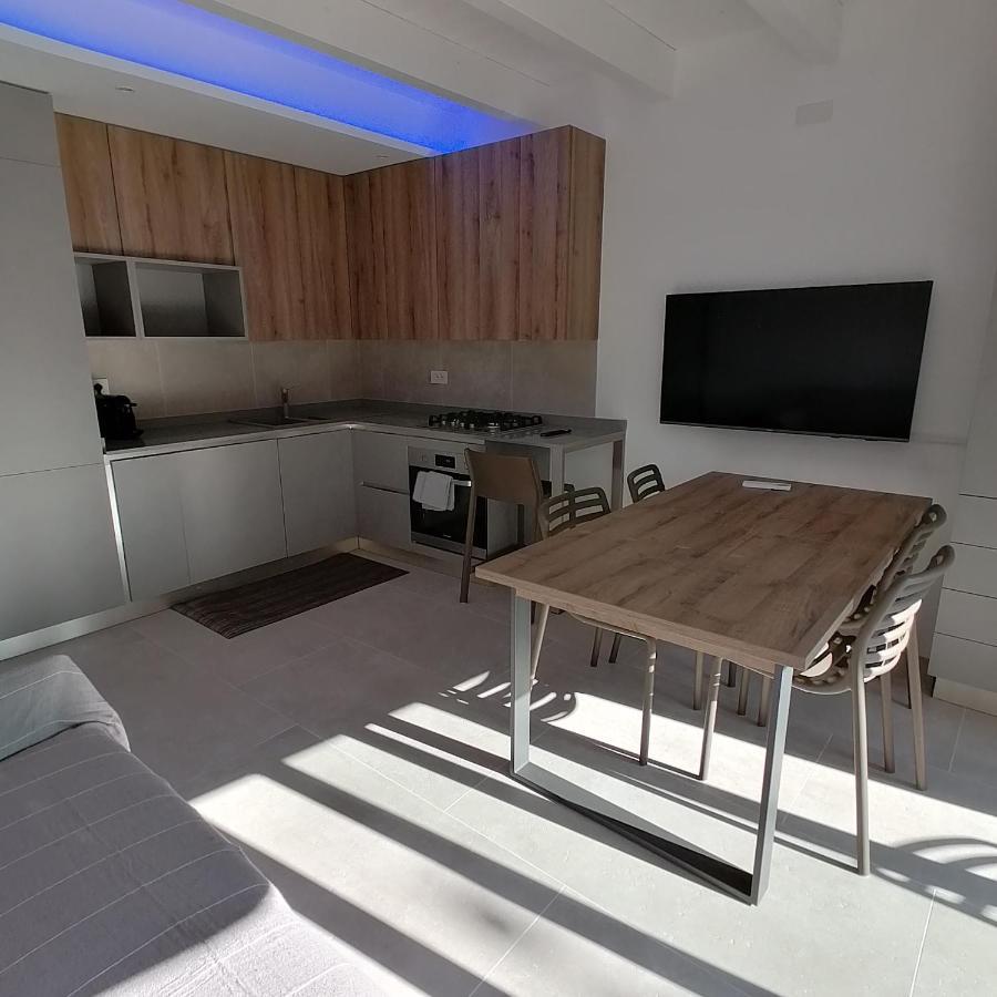 New Marina Apartments Торрі-дель-Бенако Екстер'єр фото